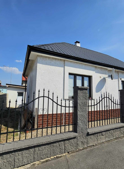 2-IZBOVÝ RODINNÝ DOM KOŠICE - OMSKÁ