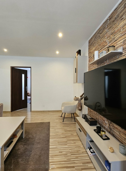 3 - IZBOVÝ BYT HODVÁBNA / TREBIŠOV