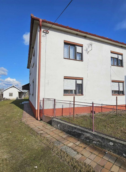 6 - IZBOVÝ RODINNÝ DOM - PUSTÉ ČEMERNÉ